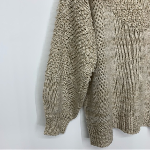 Coco & Jaimeson Oversized Boucle Loop Knit Textured Crewneck Sweater Size Medium - Picture 4 of 15